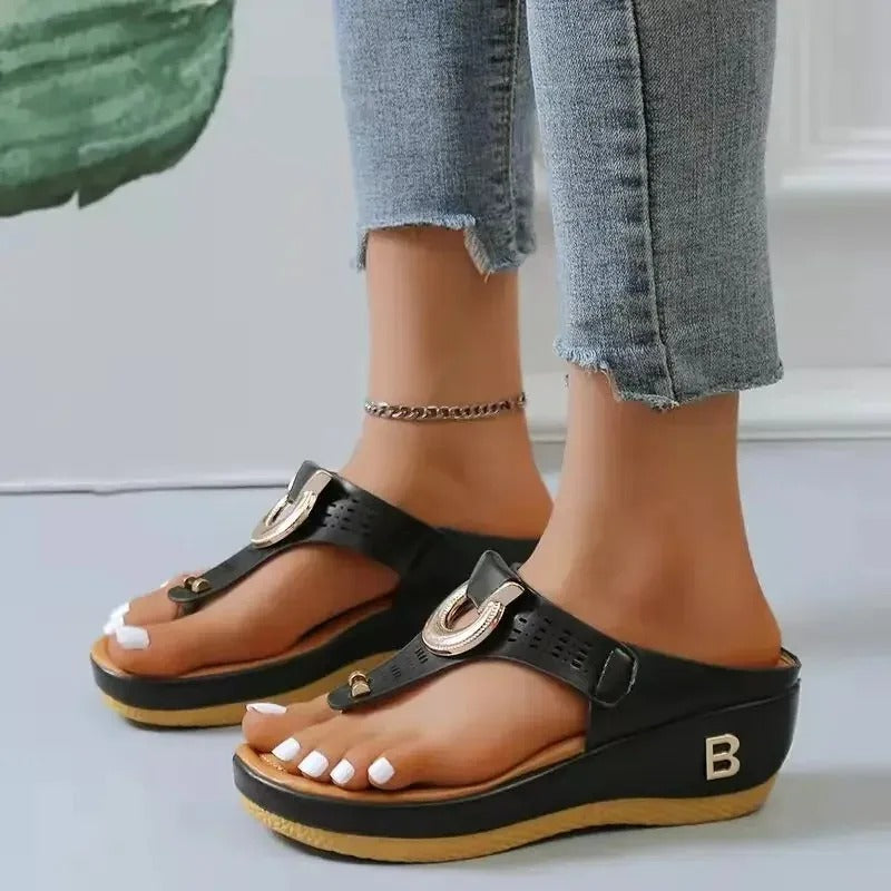 Tongs Compensées Élégantes